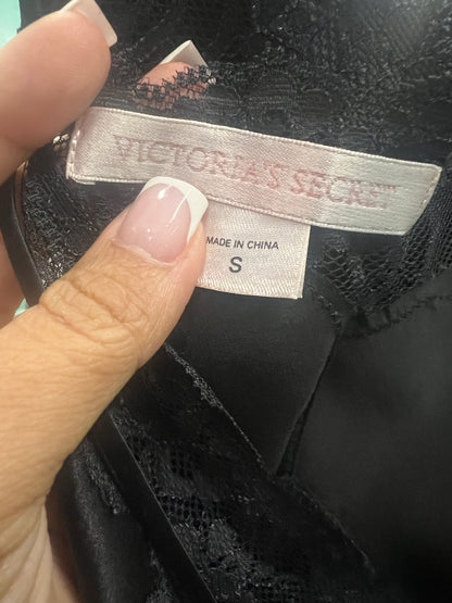 Y2K Vintage Victoria's Secret 2003 Black Silk & Lace Slip Dress - (S)